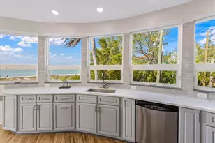 3708 Gulf Dr, Holmes Beach, FL 34217 - Photo 15