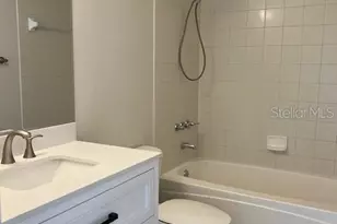 9821 Hernando Ct, Bradenton, FL 34210 - Photo 9