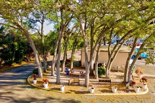 3564 Lake Bayshore Dr, Bradenton, FL 34205 - Photo 41