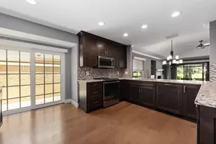 4459 Oakley Greene, Sarasota, FL 34235 - Photo 13