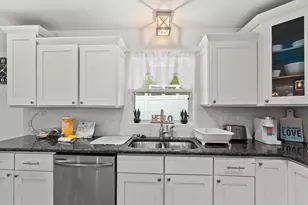 316 30th St W, Bradenton, FL 34205 - Photo 13