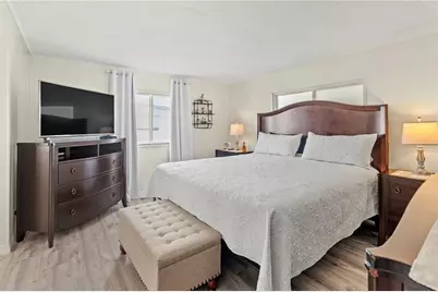 5619 Bayshore Road #240, Palmetto, FL 34221 - Photo 13