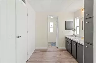 5619 Bayshore Rd, Palmetto, FL 34221 - Photo 17