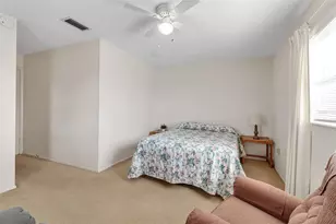 2305 Bayshore Gardens Pkwy, Bradenton, FL 34207 - Photo 9