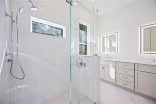 7922 Royal Birkdale Cir, Lakewood Ranch, FL 34202 - Photo 9