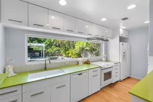 680 41st St, Sarasota, FL 34234 - Photo 11