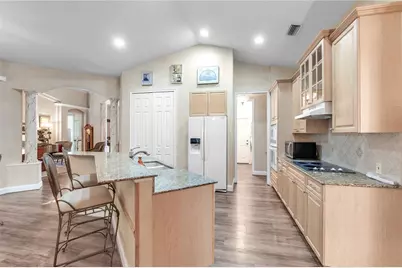 8882 Bloomfield Boulevard, Sarasota, FL 34238 - Photo 13