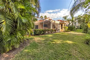 8882 Bloomfield Blvd, Sarasota, FL 34238 - Photo 7