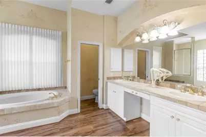 8882 Bloomfield Boulevard, Sarasota, FL 34238 - Photo 19
