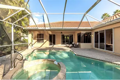 8882 Bloomfield Boulevard, Sarasota, FL 34238 - Photo 13