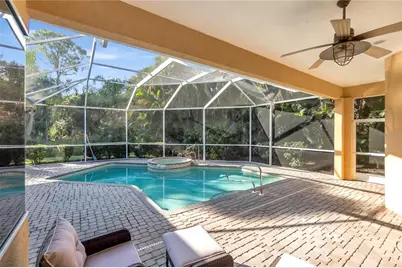 8882 Bloomfield Boulevard, Sarasota, FL 34238 - Photo 11