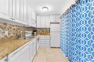 6451 Elmwood Ave, Sarasota, FL 34231 - Photo 29