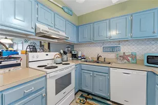 1801 Gulf Dr N, Bradenton Beach, FL 34217 - Photo 7