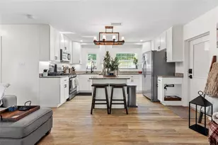 1032 Willis Ave, Sarasota, FL 34232 - Photo 3