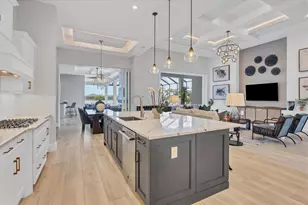 8477 Pavia Way, Lakewood Ranch, FL 34202 - Photo 13