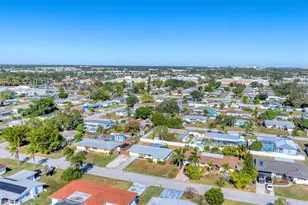 1102 Fruitland Ave, Bradenton, FL 34207 - Photo 35