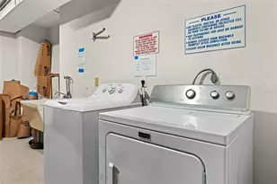 1750 Benjamin Franklin Dr, Sarasota, FL 34236 - Photo 31