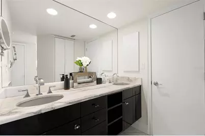 1750 Benjamin Franklin Drive #8D, Sarasota, FL 34236 - Photo 27