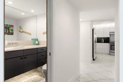 1750 Benjamin Franklin Drive #8D, Sarasota, FL 34236 - Photo 19