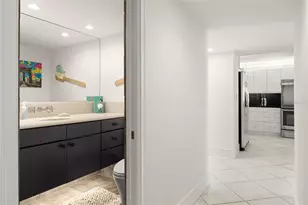 1750 Benjamin Franklin Dr, Sarasota, FL 34236 - Photo 19