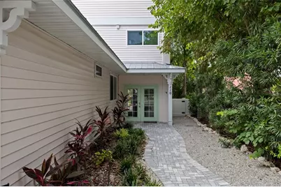 110 Spring Avenue, Anna Maria, FL 34216 - Photo 3