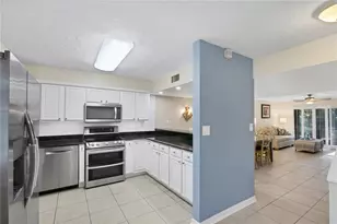 800 Hudson Ave, Sarasota, FL 34236 - Photo 9