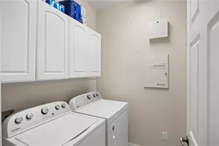 6506 42nd St E, Sarasota, FL 34243 - Photo 7