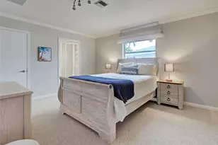 325 Fiesole St, Venice, FL 34285 - Photo 11