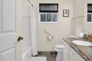 1723 Starling Dr, Sarasota, FL 34231 - Photo 43