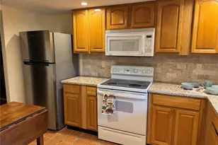 3124 Lake Bayshore Dr, Bradenton, FL 34205 - Photo 13