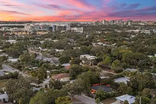 2375 Datura St, Sarasota, FL 34239 - Photo 17