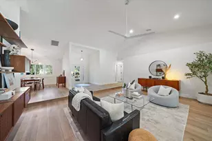 4640 San Siro Dr, Sarasota, FL 34235 - Photo 9