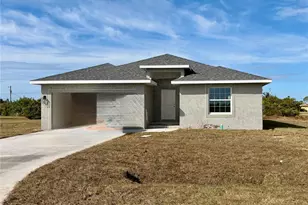 379 Baytree Dr, Rotonda West, FL 33947 - Photo 1