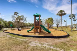 2011 Harvard Ave, Bradenton, FL 34207 - Photo 49