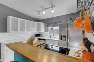 2011 Harvard Ave, Bradenton, FL 34207 - Photo 11