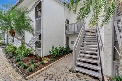 1017 W Peppertree Drive #116, Sarasota, FL 34242 - Photo 5