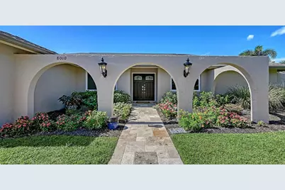 8010 Conservatory Drive, Sarasota, FL 34243 - Photo 5