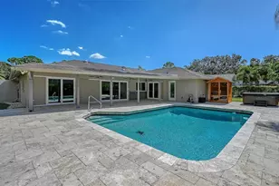 8010 Conservatory Dr, Sarasota, FL 34243 - Photo 59