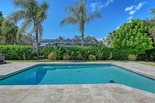 8010 Conservatory Dr, Sarasota, FL 34243 - Photo 61