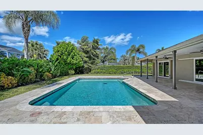 8010 Conservatory Drive, Sarasota, FL 34243 - Photo 57
