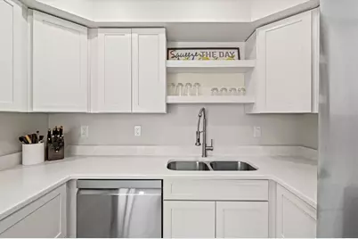 800 S Blvd Of The Presidents #3, Sarasota, FL 34236 - Photo 11