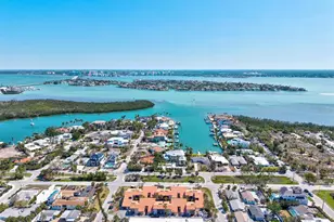 800 S Boulevard of the Presidents, Sarasota, FL 34236 - Photo 29