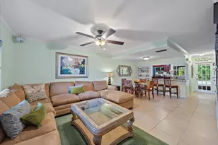 3357 Ramblewood Dr N, Sarasota, FL 34237 - Photo 19