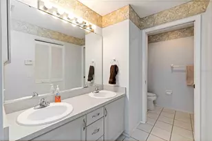 4248 Marseilles Ave, Sarasota, FL 34233 - Photo 17