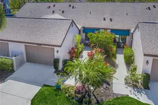 5958 Clubside Dr, Sarasota, FL 34243 - Photo 5