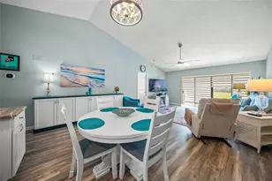 5958 Clubside Dr, Sarasota, FL 34243 - Photo 15