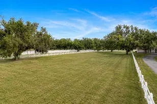 1160 Wagon Wheel Dr, Sarasota, FL 34240 - Photo 31