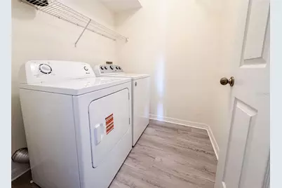 1125 Villagio Circle #201, Sarasota, FL 34237 - Photo 9