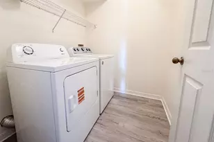 1125 Villagio Cir, Sarasota, FL 34237 - Photo 9