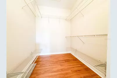 1125 Villagio Circle #201, Sarasota, FL 34237 - Photo 11